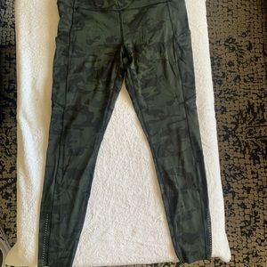 Lulu lemon fast and free camo leggings